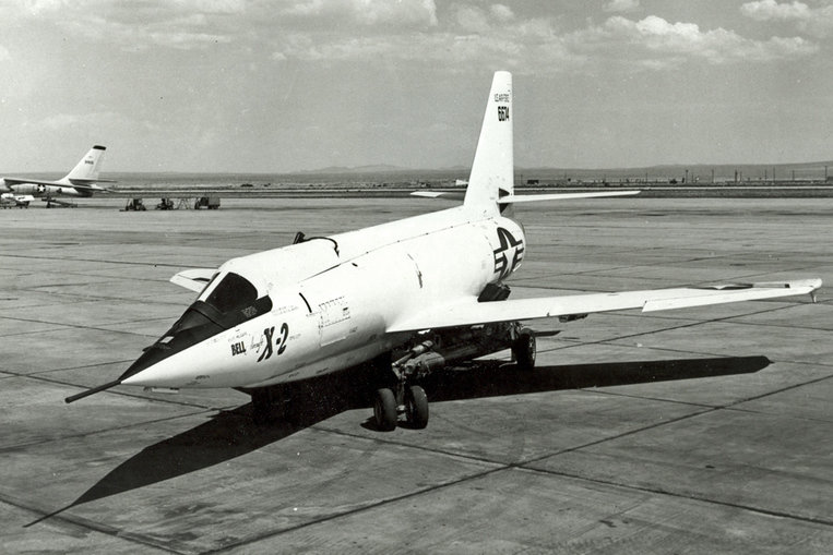 Bell X-2 (Velocidad máxima: 3.370 km/h)